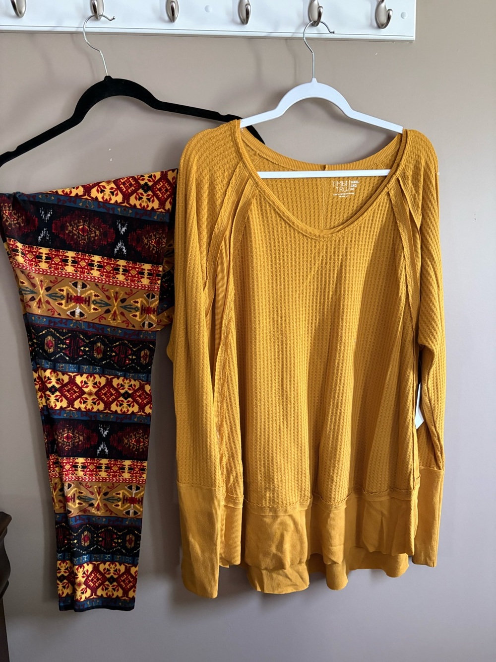 LulaRoe Leggings Outfit Bundle Mustard Yellow size 3x